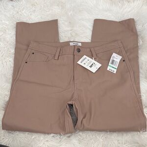 NWT Kenzie  Beige Trousers